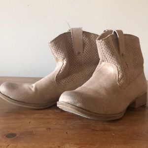 Rocky Low ankle boots-size 8